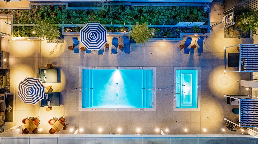 Emerald Apartments, 215 W. 14th St., Los Angeles, CA RentCafe